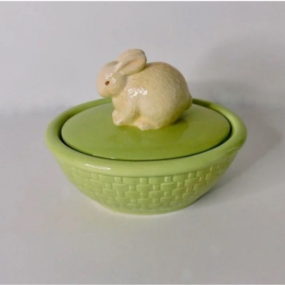 Hallmark Easter Bunny Woven Basket Rabbit Lid Candy Trinket Ceramic Dish